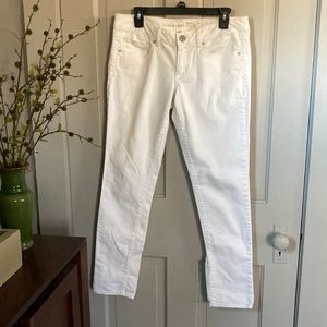 American Eagle white skinny jeans